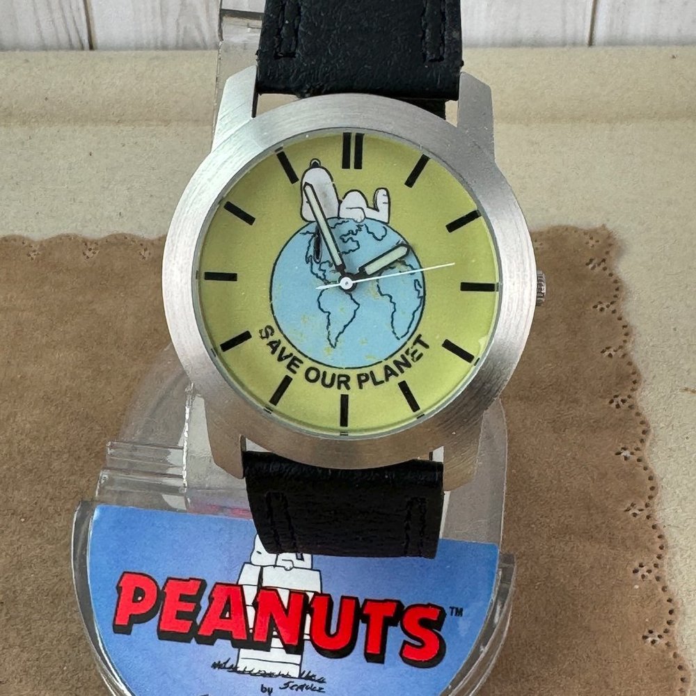 Vintage Extra Large Dial Rare Snoopy Save Our Planet Earth Day 4/24/24 with box - Picture 1 of 5